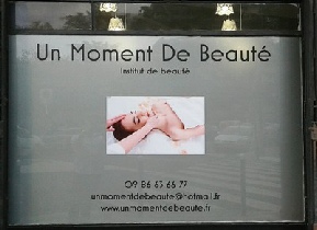 Dépoli et vinyle adhésif sur vitrine depoli-vinyle-adhesif-sur-vitrine.jpg