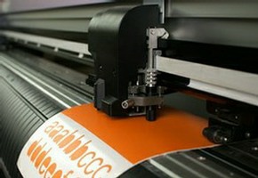 Impression lettres adhésives pour informer, communiquer et décorer impression-lettres-adhesives.jpg