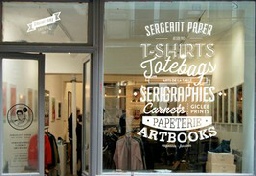 Lettrage adhésif de vitrine lettrage-vitrine.jpg