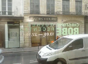 Lettrage adhésif sur vitrine, posé côté intérieur - Découpe miroir lettrage-adhesif-decoupe-miroir.jpg