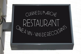 Marquage et lettrage adhésif pour caissons lumineux