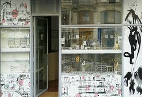 vitrine-publicitaire-paris-6eme.jpg