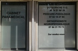 Vinyle dépoli pour cabinets médicaux et paramédicaux