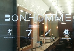 stickers-lettres-autocoolantes-vitrine-paris-9eme.jpg