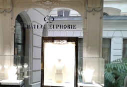 logo-adhesif-personnalise-paris-16eme.jpg