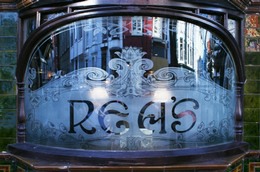 Adhésifs dépolis pour la décoration de vitrines pour les restaurants, brasseries, bars...