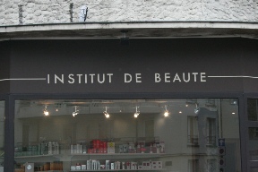Lettrage adhésif pour enseigne lettrage-adhesif-enseigne.jpg