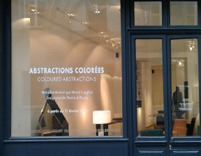 lettres-autocollantes-galeries-expositions.jpg