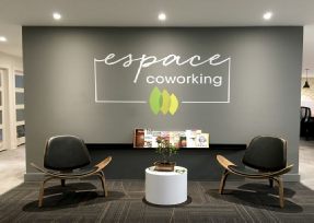 Lettres adhésives sur mur d'entreprise lettres-adhesive-sur-mur-entreprise.jpg