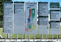 signaletique-exterieure-sur-panneau.jpg