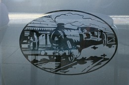 Adhésif dépoli sur vitrine et parois vitrées