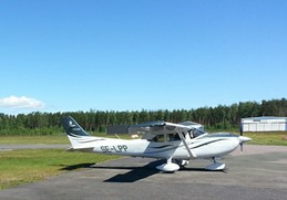 Lettrage adhésif pour avion