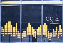 Décoration de vitrine de magasin decoration-vitrine-magasin.jpg