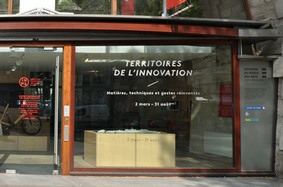 Conseils pour bien décorer la vitrine de sa boutique