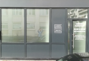 Lettrage adhésif à Paris 20ème lettrage-adhesif-paris-20eme.jpg