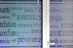 Décoration de bureau - Lettrage adhésif pour informer lettrage-adhesif.jpg