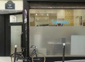 Habillage de vitrine avec dépoli, effet verre sablé habillage-vitrine.jpg