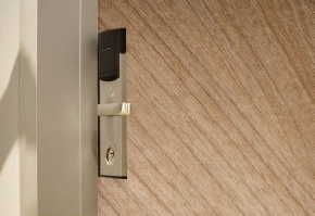 Films décoratifs de rénovation pour porte films-decoratifs-pour-renovation.jpg