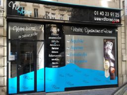 lettres adhésives sur vitrine lettres-adhesives-vitrine.jpg