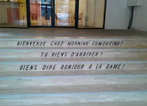 Signalétique adhésive signaletique-des-lieux.jpg